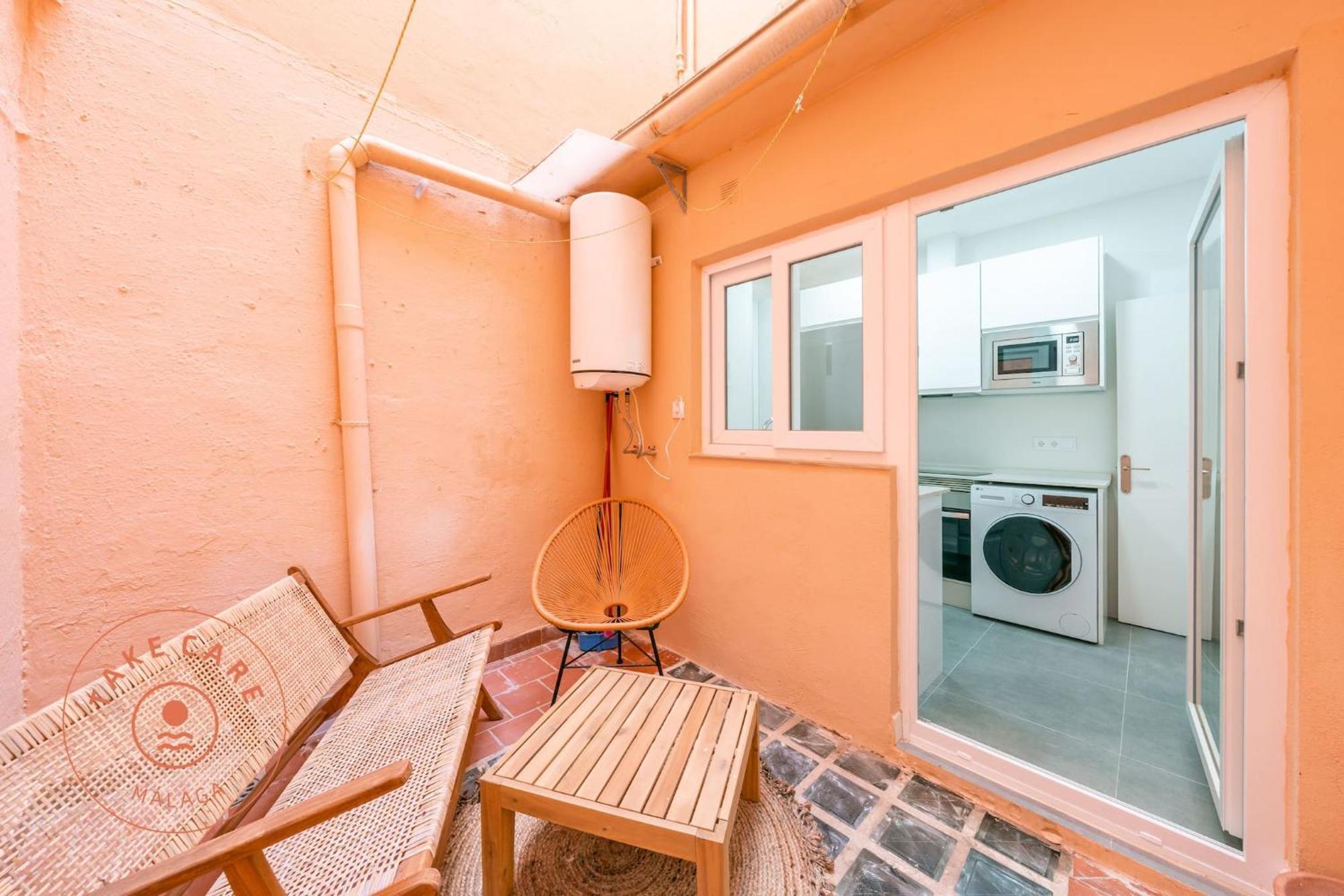 Cosy Apartment With Patio In Malaga - Tcm Exteriör bild